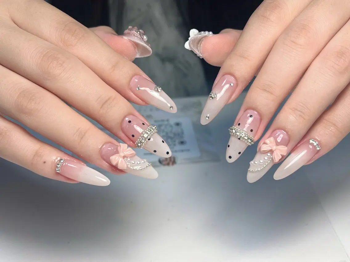 ネイル マグネットネイル 持ち込み ワンホンネイル ハンドネイル ハンドケア 心斎橋Mione nail salonのネイルデザイン