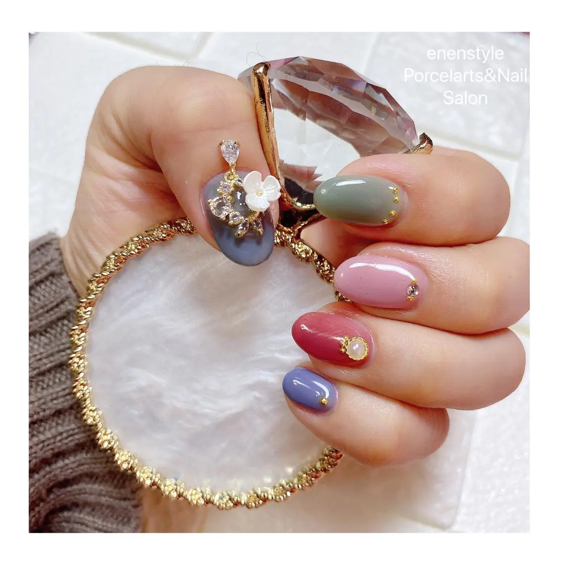 ミディアム ネイル ハンドネイル 🐾enen style 🐾のネイルデザイン