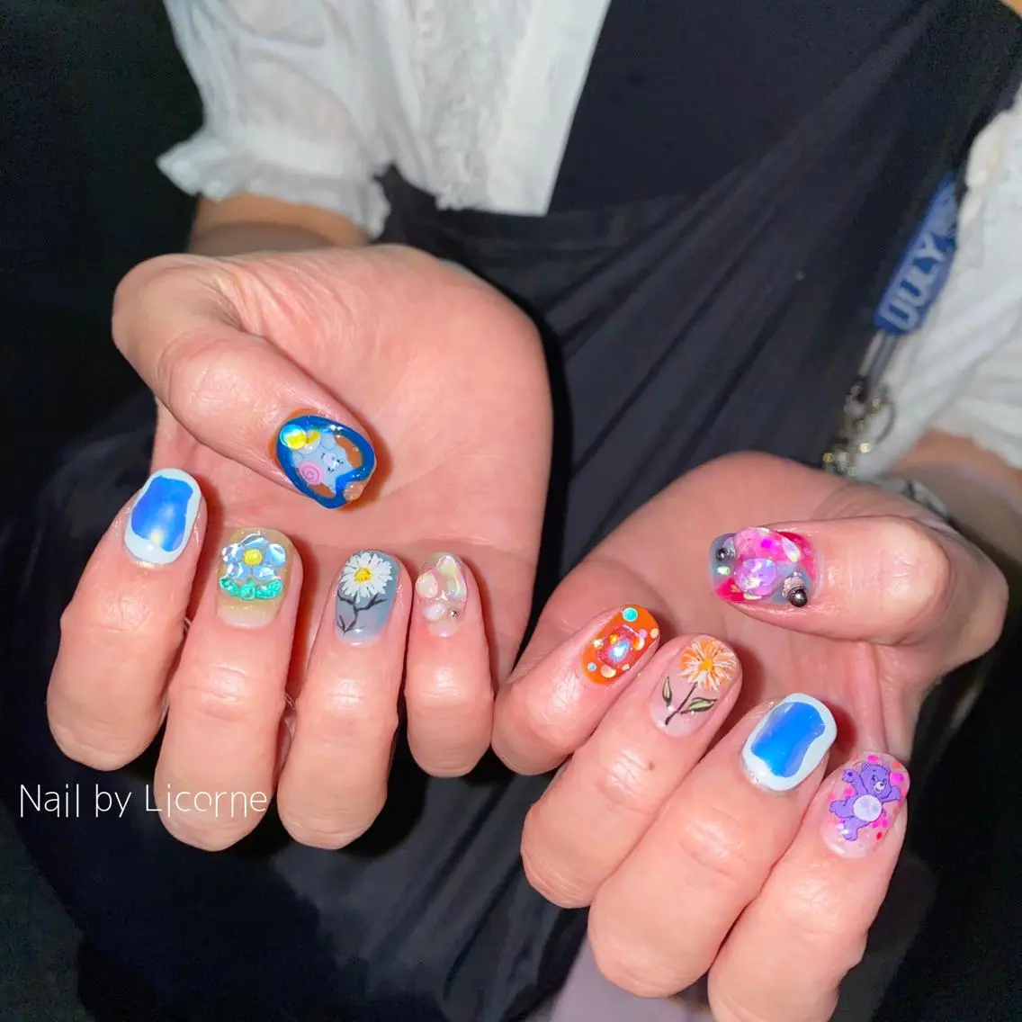 ネイル アートネイル オーロラネイル フレンチネイル 氷ネイル・うるうるネイル マグネットネイル ハンドネイル Nail by Licorneのネイルデザイン