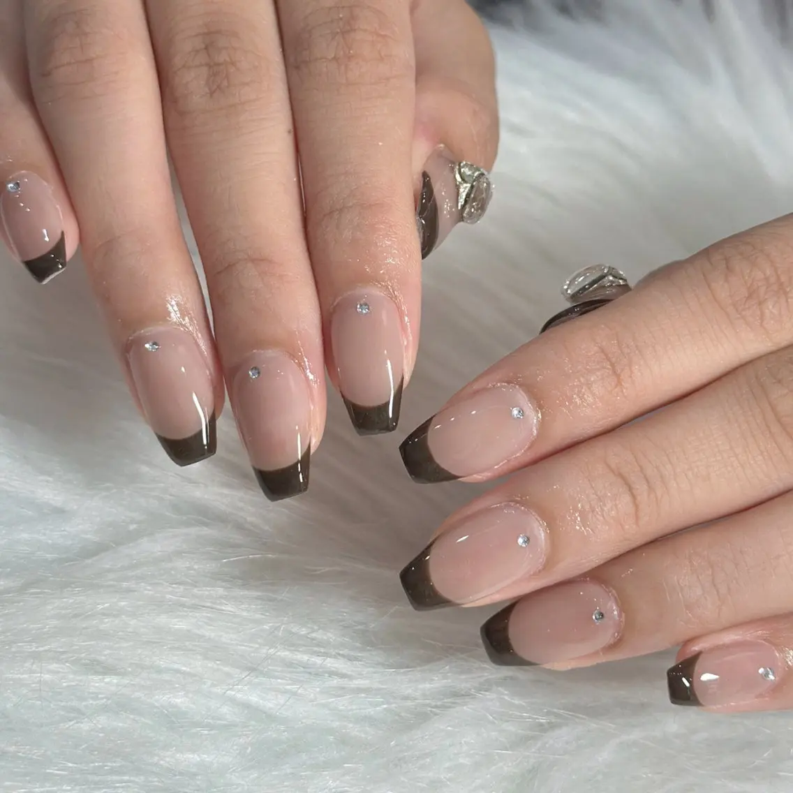 ネイル ハンドネイル フットネイル LAVISH nanamiのネイルデザイン
