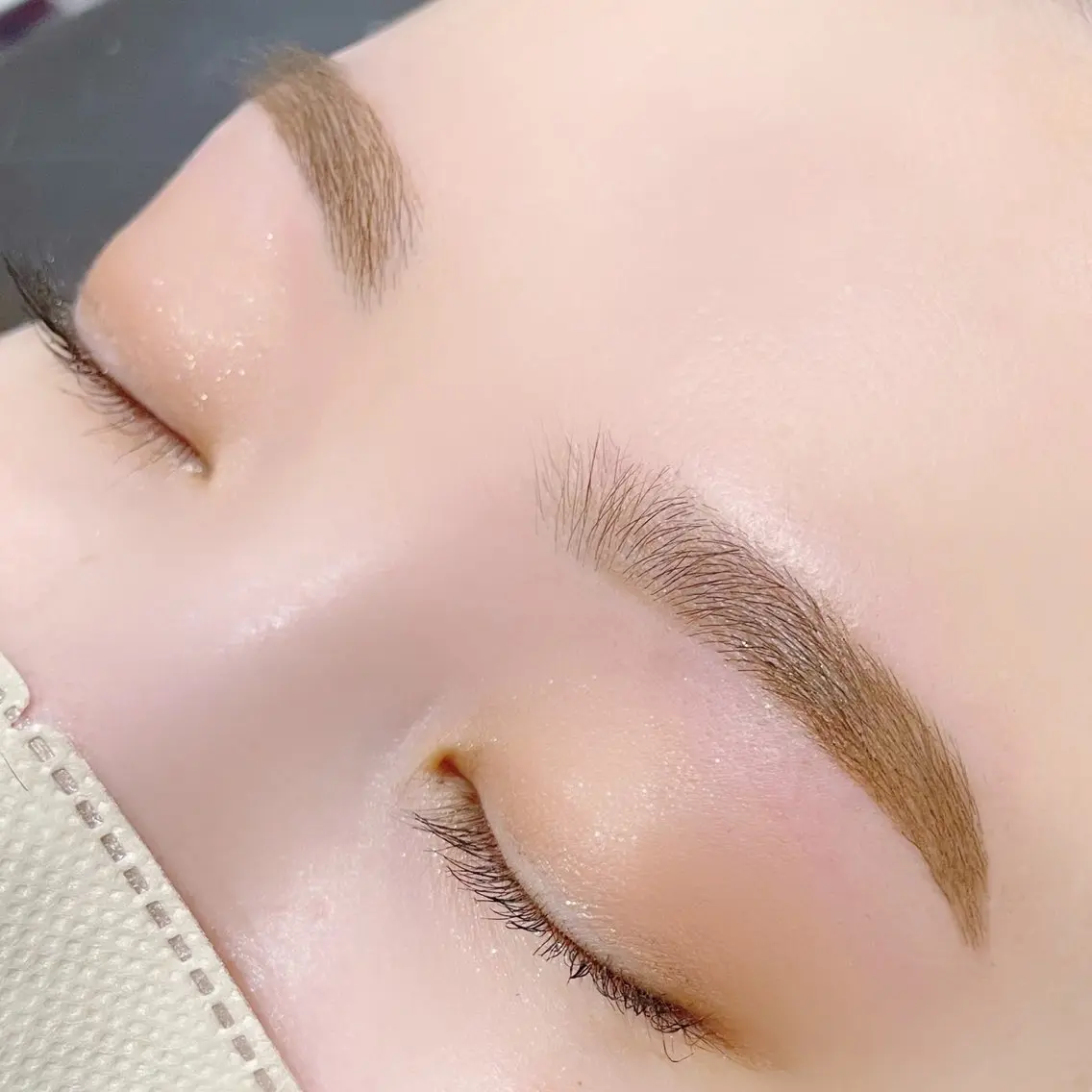 似合わせ美眉Wax（毛量調整付）🌱 お顔の黄金比をベースにご自身の眉を生かしながら理想のデザインに✨の写真