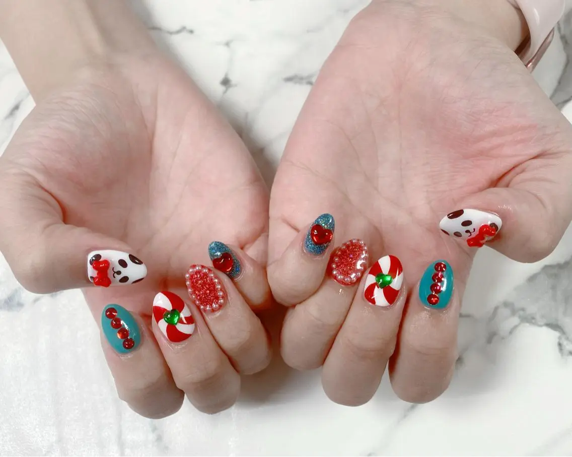 ロング カラー ネイル Q Free nailsのネイルデザイン
