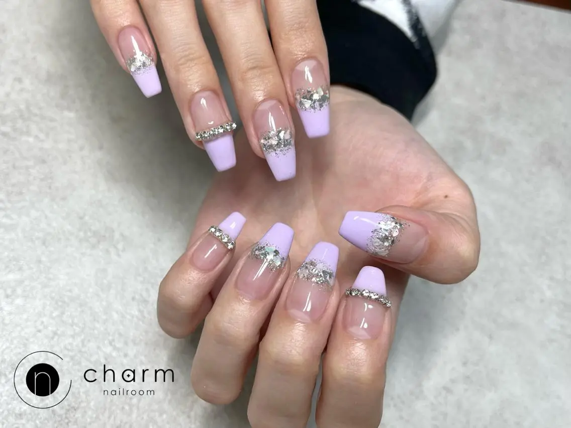 ネイル ハンドネイル ネイルルーム チャームのネイルデザイン