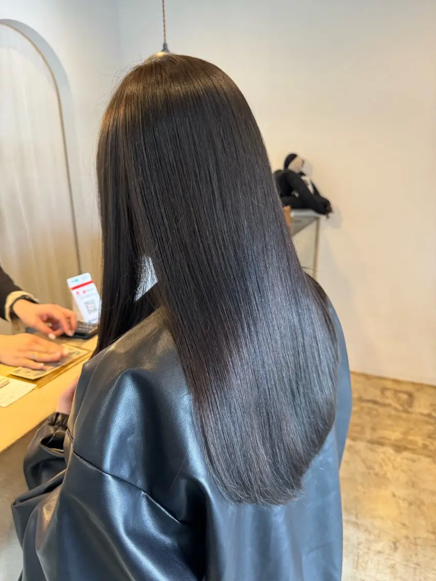 似合わせカット+髪質改善ストレートトリートメントの写真