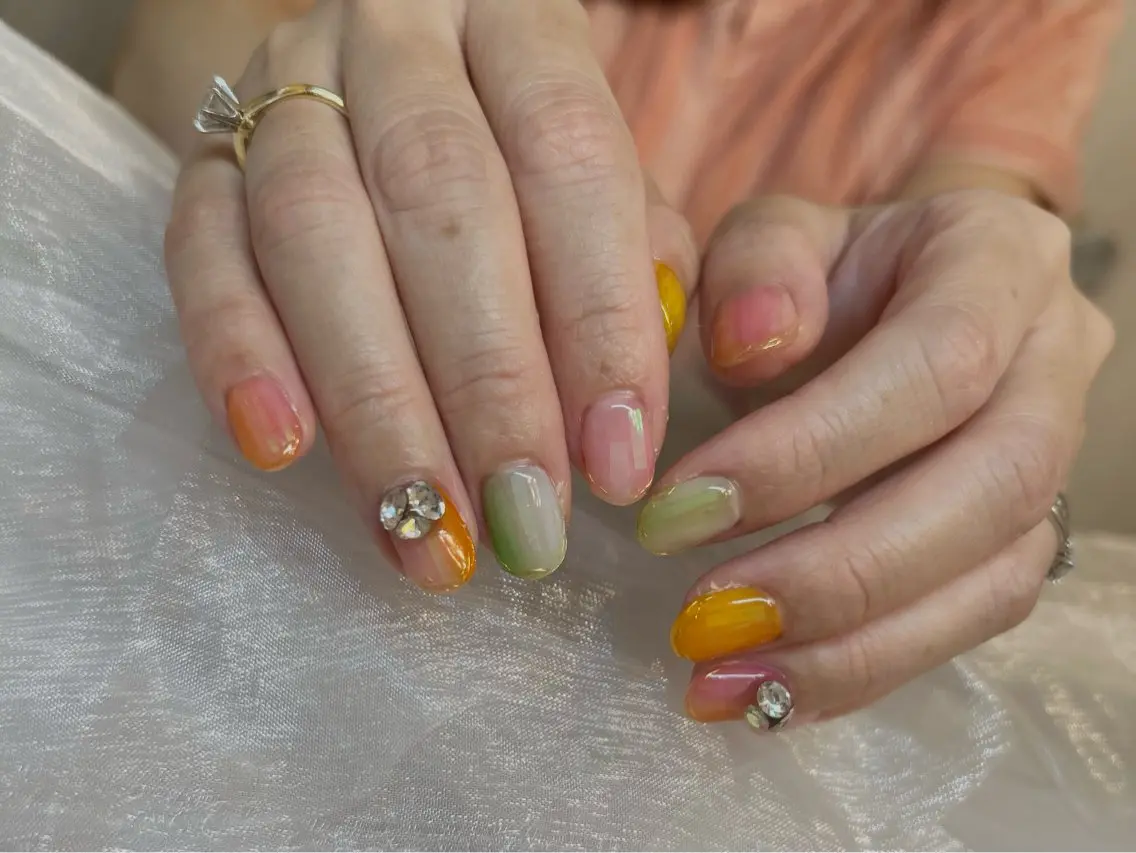 ネイル elu :nail&eyeのネイルデザイン