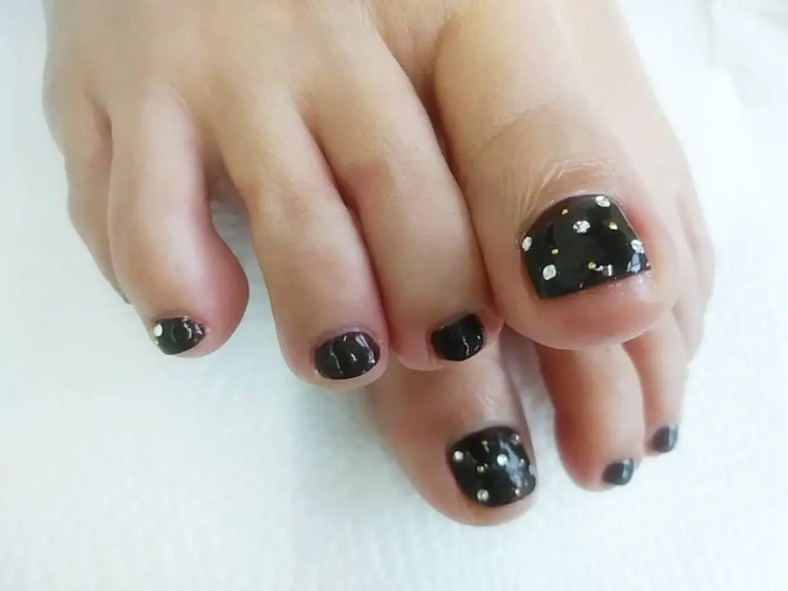 ネイル ボルドー フットネイル プライベートサロン Rosy Lilyのネイルデザイン