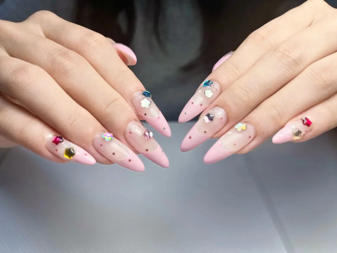 ネイル ハンドネイル ハンドケア 心斎橋Mione nail salonのネイルデザイン