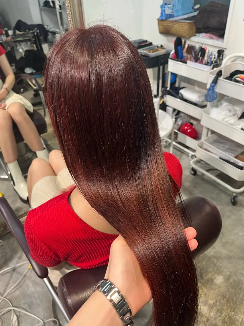 ロング カラー ヘアカラー トリートメント フェザーパーマ🌙 毛流れ yuzukiのヘアスタイル