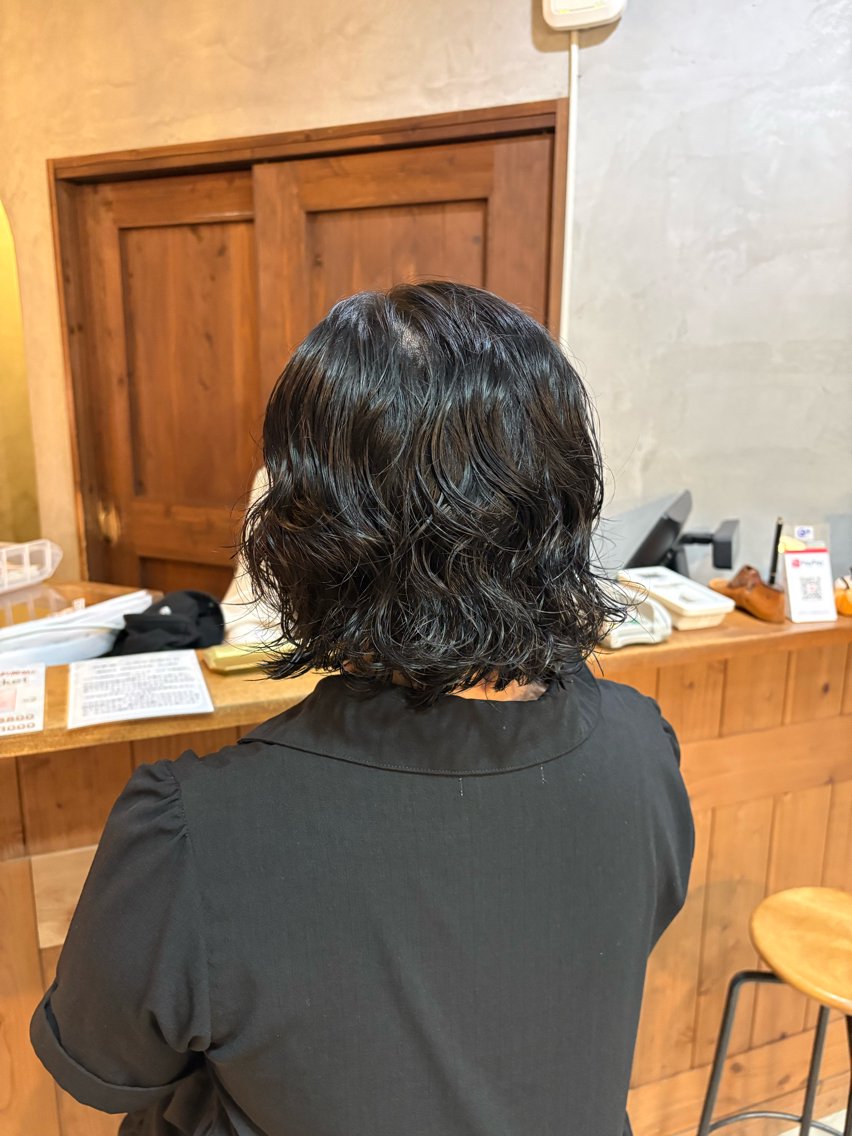 ミディアム パーマ ミディアムパーマ カット パーマ 時森 咲良のヘアスタイル
