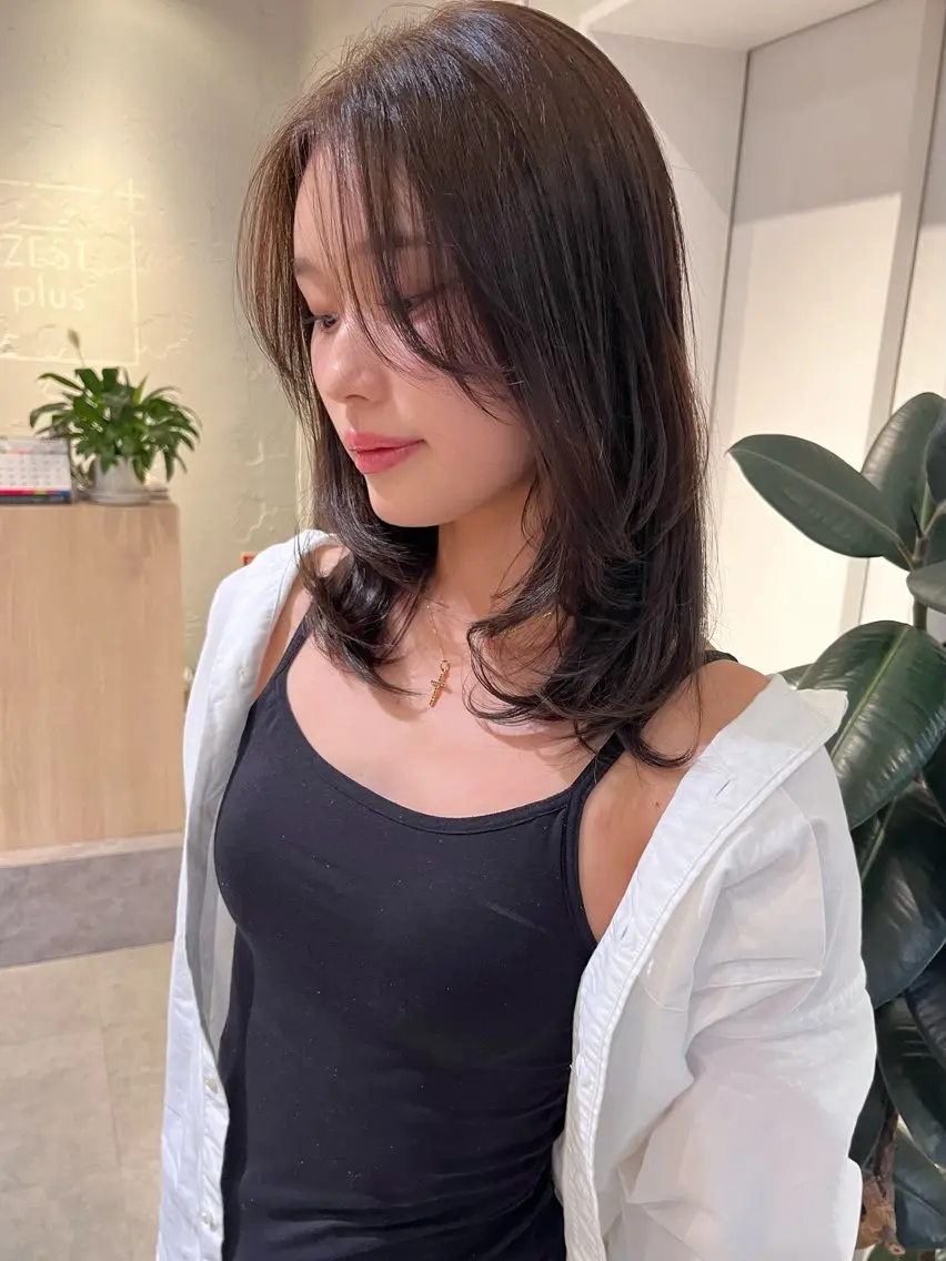 ミディアム カラー ヘアカラー トリートメント ｵﾀｸ美容師🛍/ 酸性ストレート/艶髪のヘアスタイル