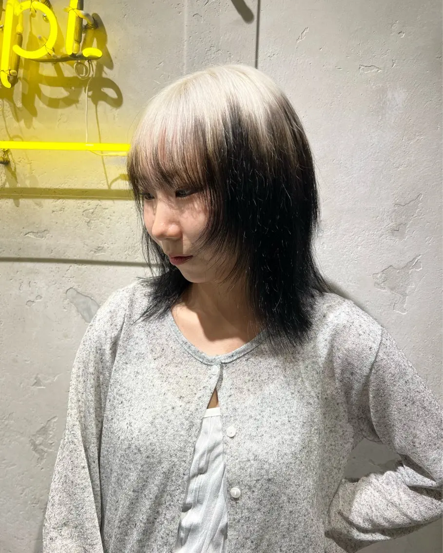 【人気NO.1】ルーツカラー/ブリーチ一回+カラー ¥17800🎟️🎀デザインカラー/ミニモ学割/ハイトーンの写真