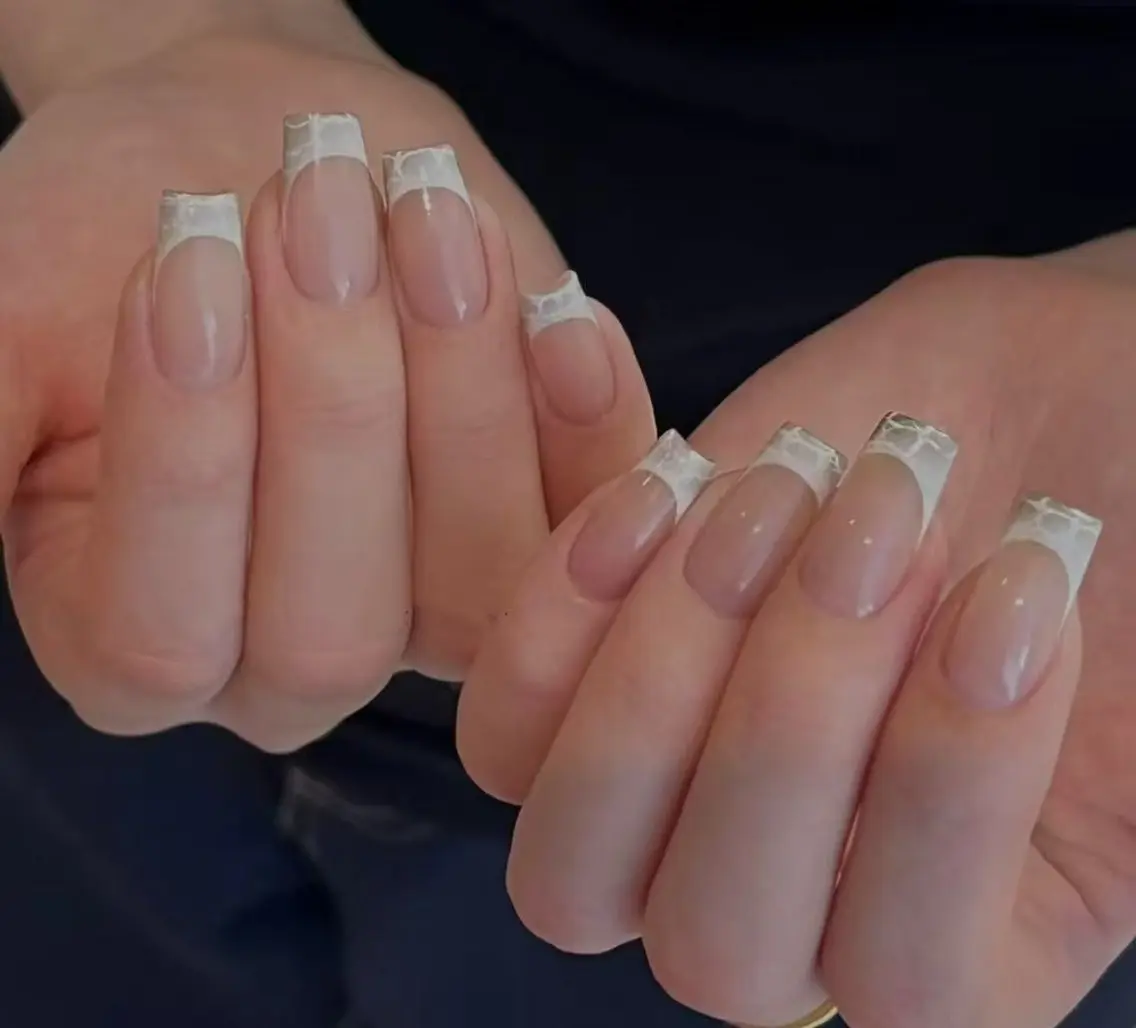 ネイル オーロラネイル フラワーネイル フットネイル フレンチネイル ジェルネイル ハンドネイル BabyYouMi nailのネイルデザイン