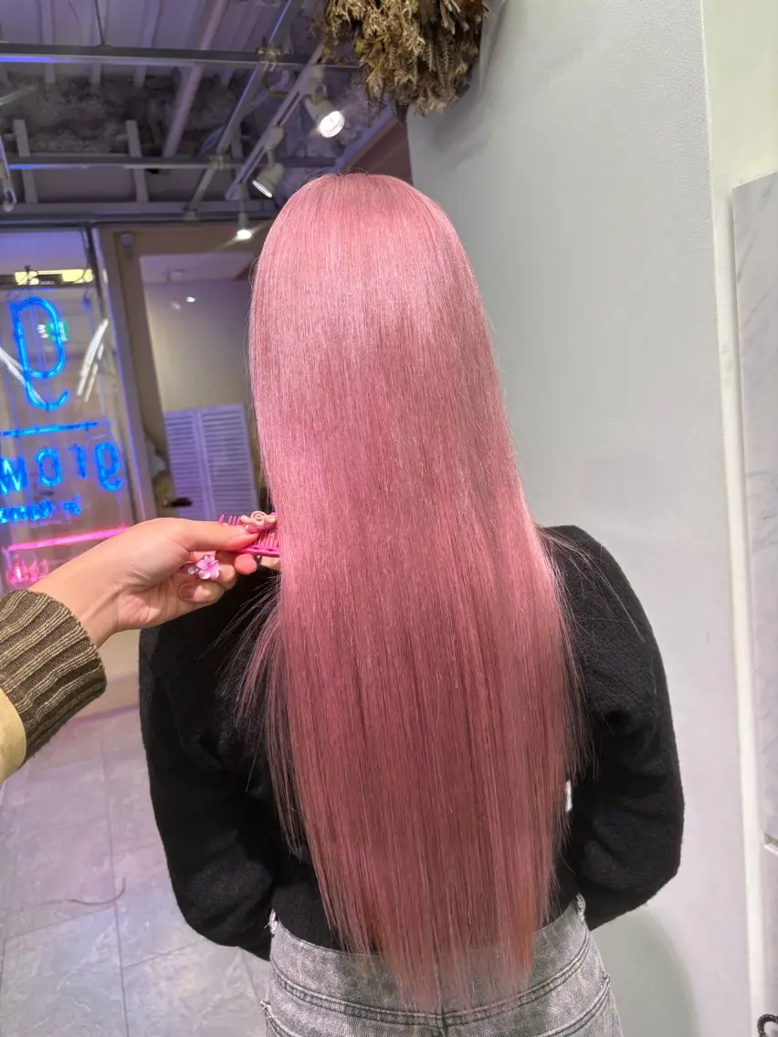 ロング カラー ブリーチ ハイトーンカラー ロング カット ヘアカラー トリートメント 🪸店長ハイトーン エクステmisakiのヘアスタイル