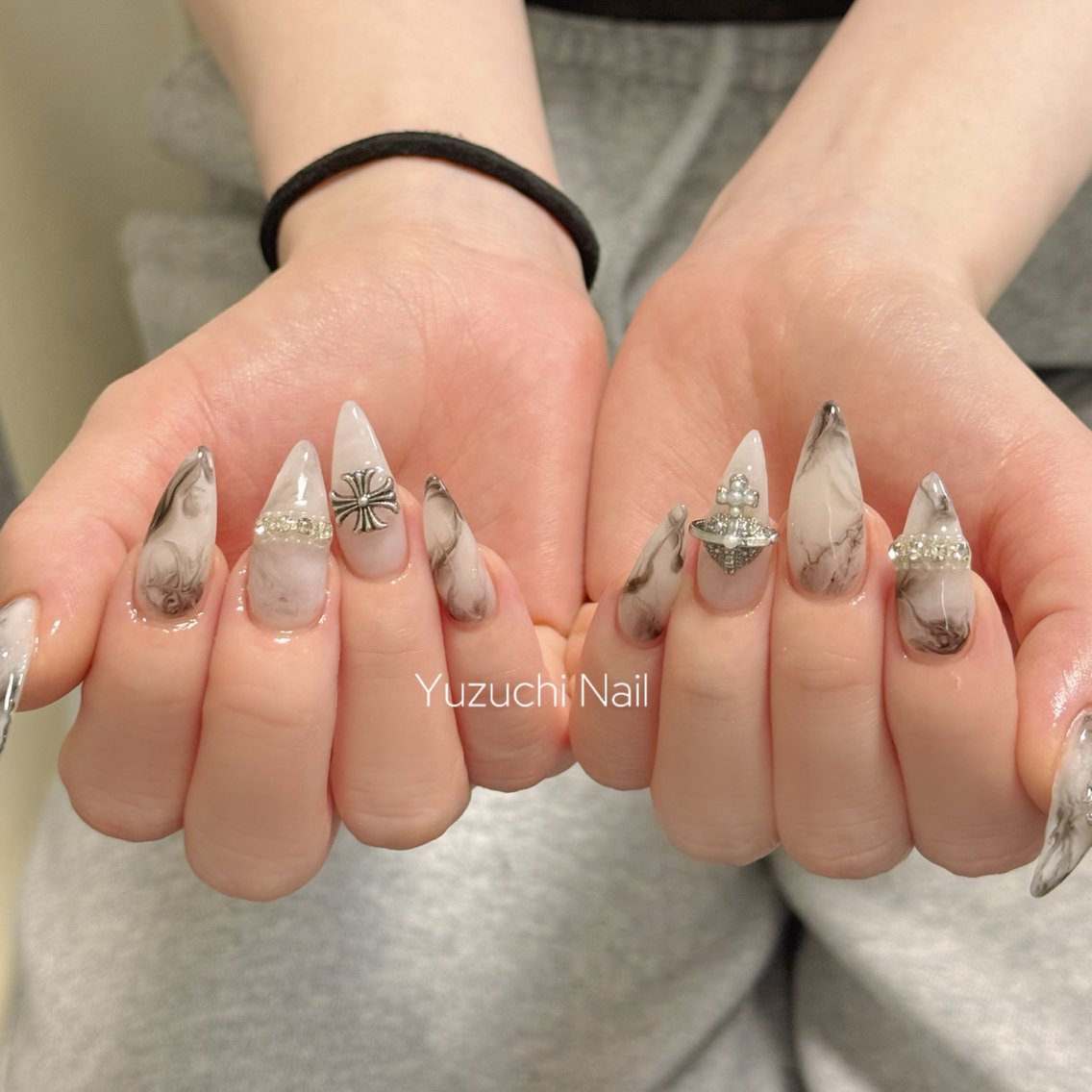 ネイル 長さ出し キラキラネイル ハンドネイル Yuzuchi Nailのネイルデザイン