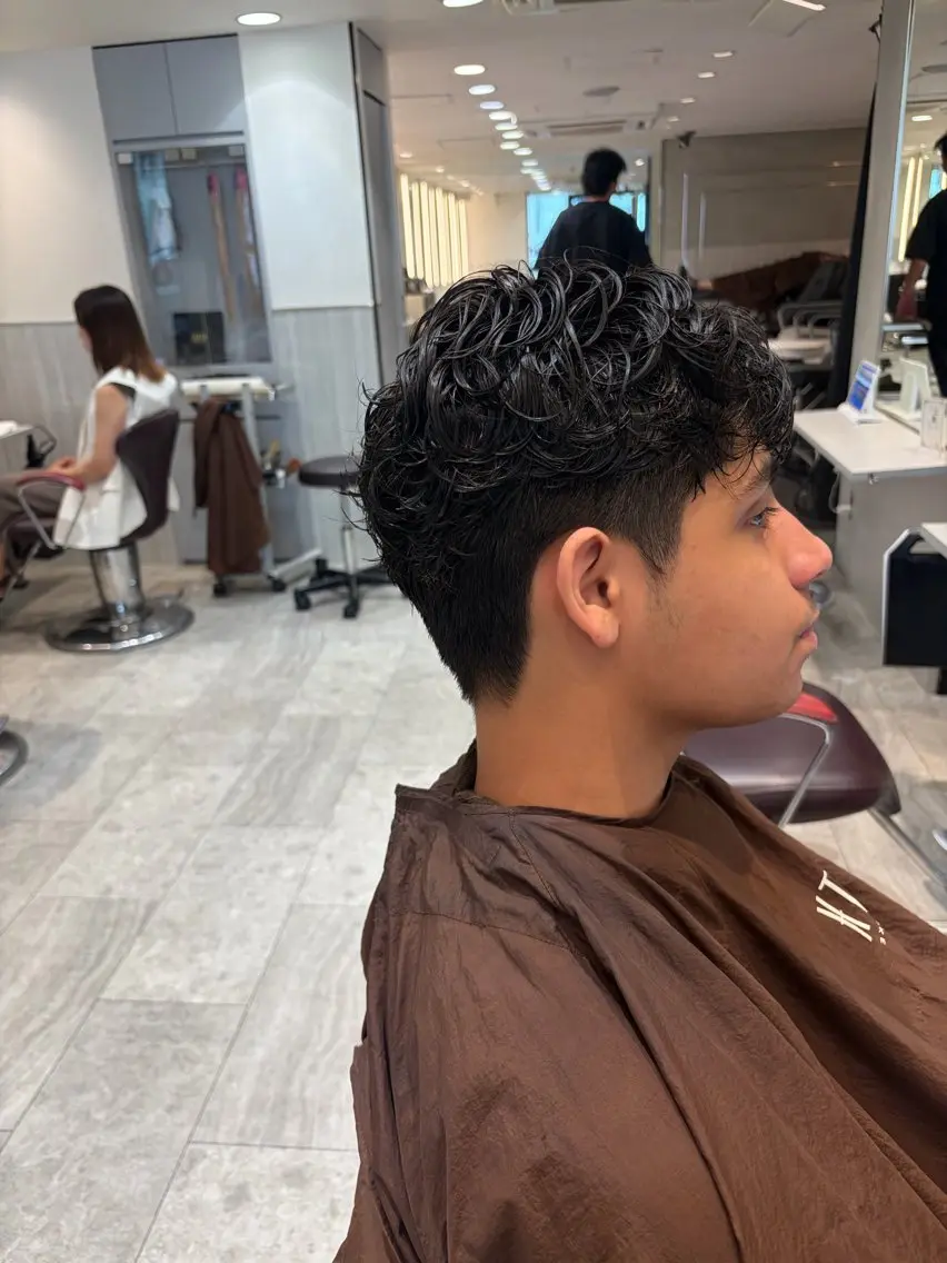 パーマ earth銀座 青山🩵のヘアスタイル
