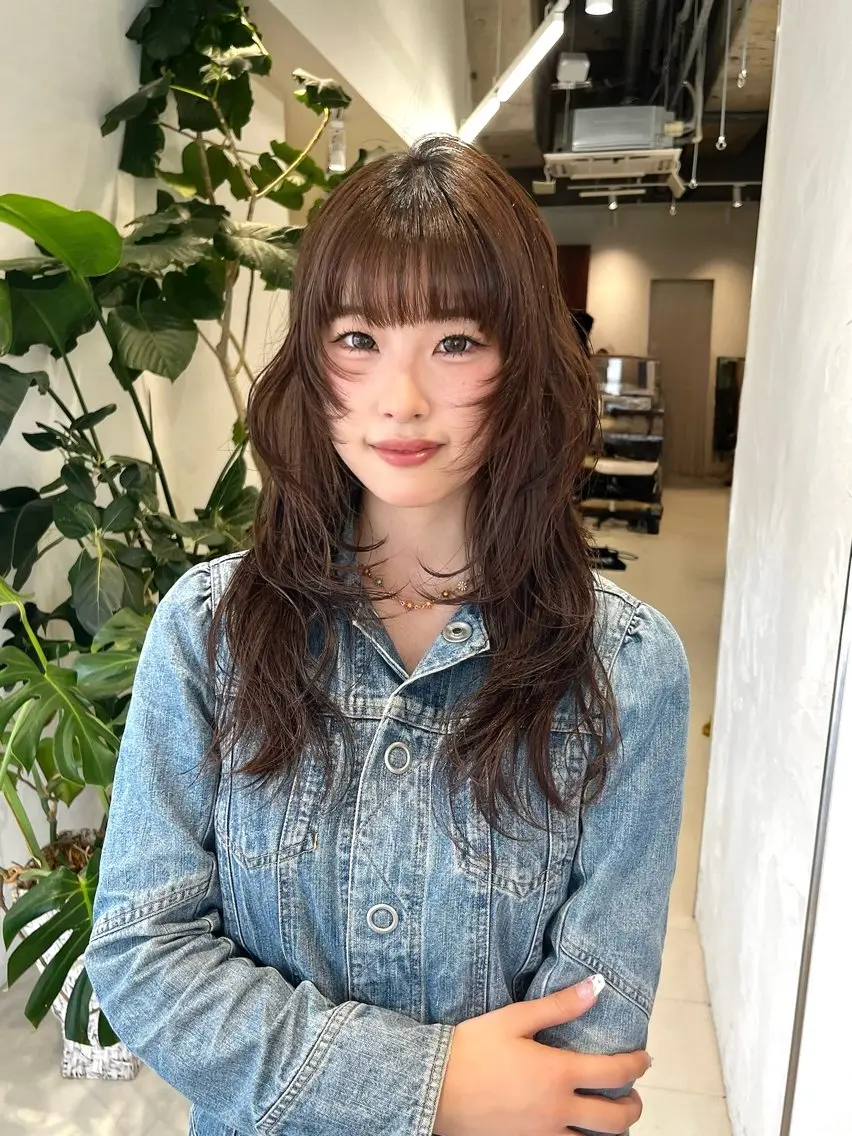 ミディアム カラー ブラウンカラー カット ヘアカラー トリートメント レイヤーカット/ブラ ウンカラー/河野凜のヘアスタイル