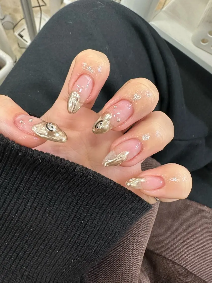 ネイル ミラーネイル 持ち込み M Hのネイルデザイン