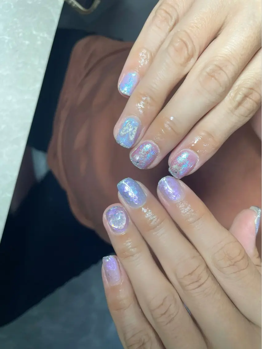ネイル LAVISH 大和店 emi･:*+のネイルデザイン