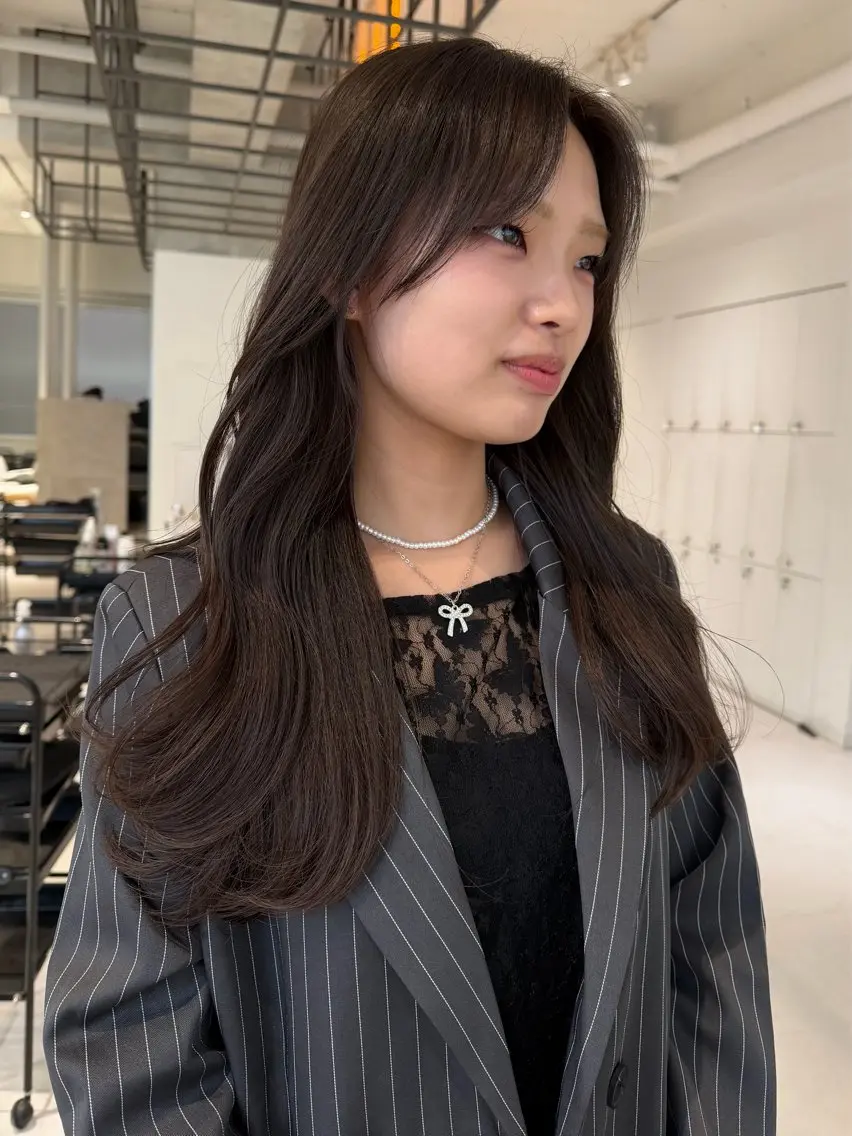 ロング カラー カット ヘアカラー トリートメント loely 💞miyuのヘアスタイル