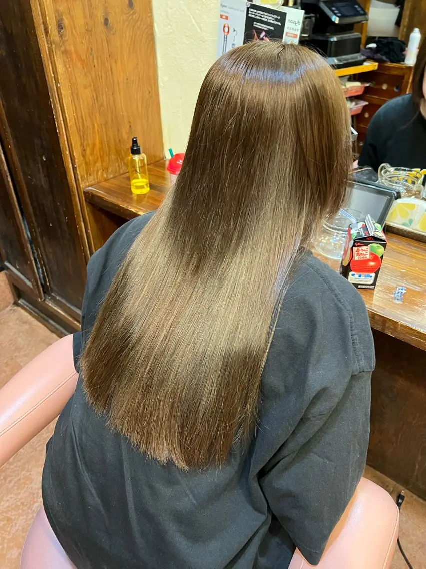 ロング 片岡 なずなのヘアスタイル