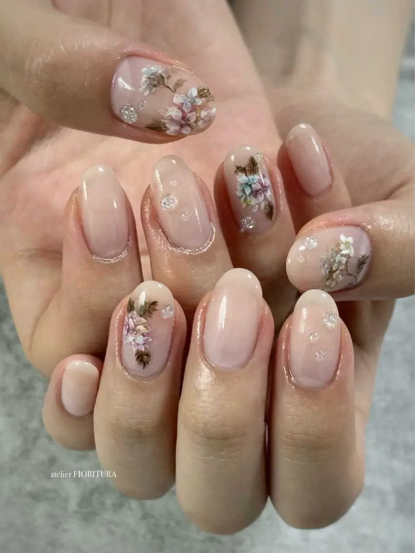 ネイル ハンドネイル FIORITURA Maikoのネイルデザイン