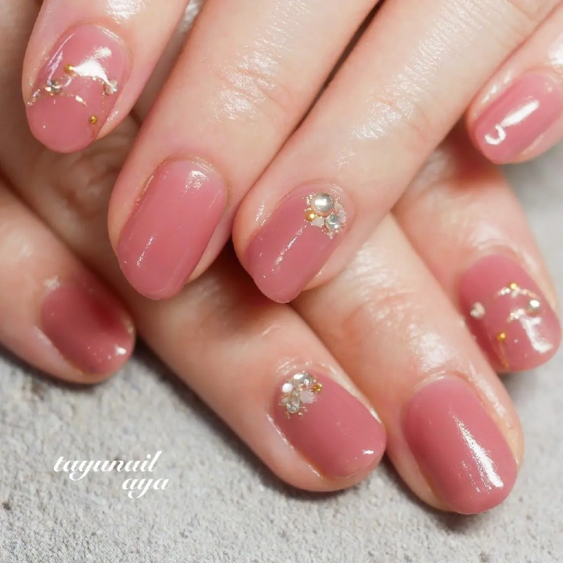 ネイル ブルー ジェルネイル キラキラネイル パラジェル ピンク ネイルサロン 【たゆnail】のネイルデザイン
