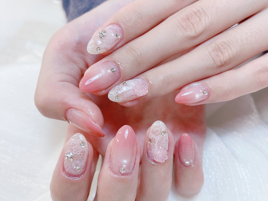 ネイル チークネイル 成人式 フレンチネイル グラデーション 氷ネイル・うるうるネイル ハンドネイル DUO   MI nail salonのネイルデザイン