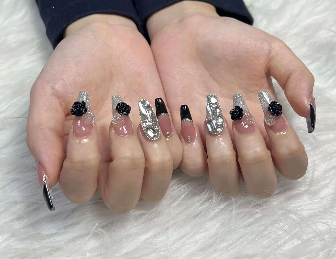 ネイル オーロラネイル クリアネイル 成人式 フラッシュネイル ジェルネイル ハンドネイル Amee Nail Salonのネイルデザイン