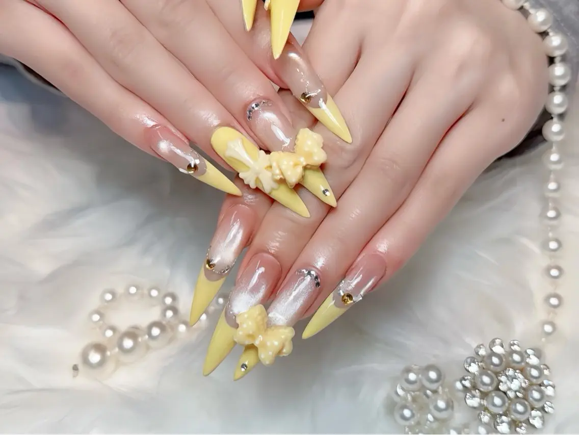 ネイル べっ甲ネイル ブルー フレンチネイル ジェルネイル ガーリー ハンドネイル Rin Nail 新大久保店のネイルデザイン