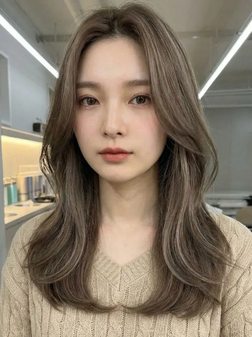 ロング カラー ☁️透明感カラー× レイヤー ☁️ノアのヘアスタイル