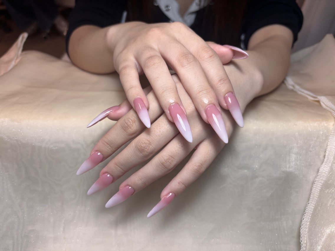 ネイル Z.Nail ソンのネイルデザイン