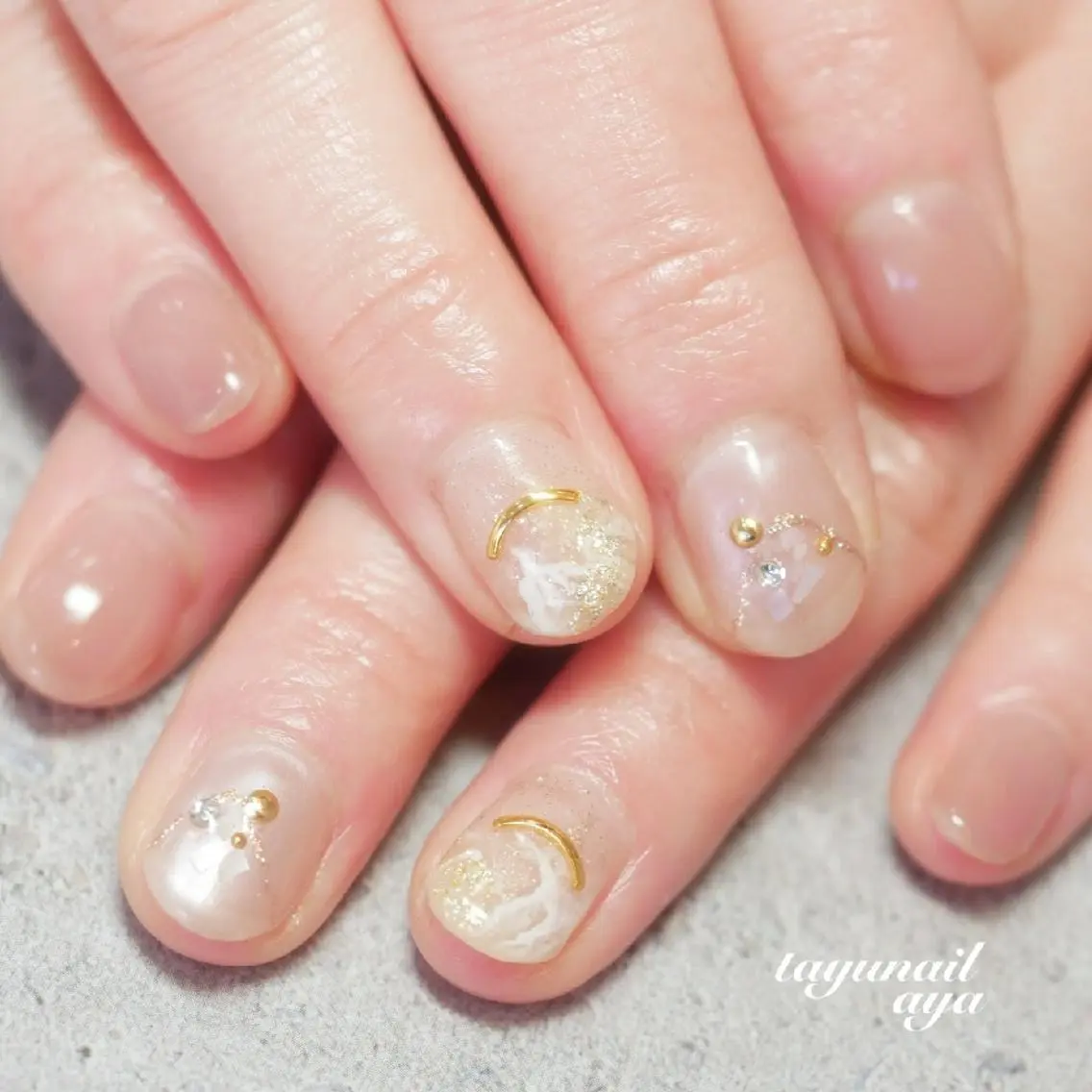 ネイル ブルー ジェルネイル キラキラネイル ニュアンスネイル パラジェル ネイルサロン 【たゆnail】のネイルデザイン