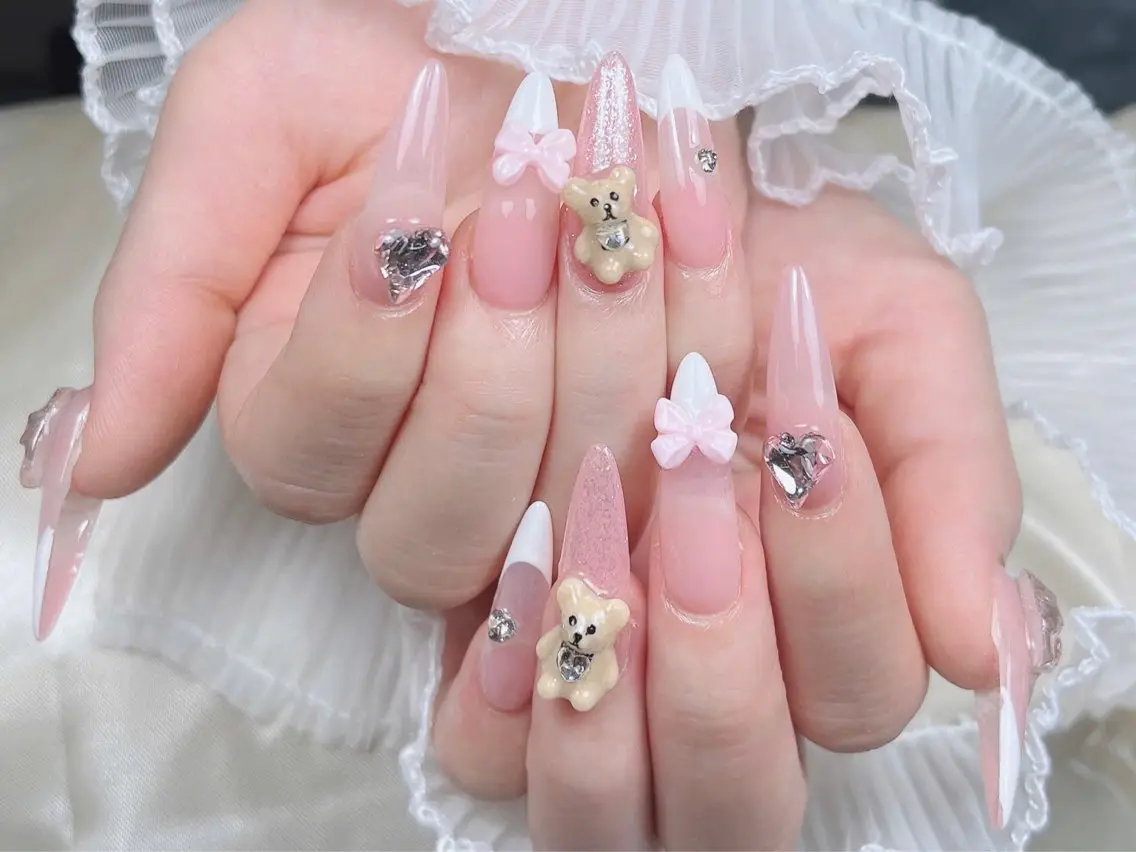 ネイル アートネイル オーロラネイル フラッシュネイル フットネイル フレンチネイル Sora nail 長さ出し専門店のネイルデザイン