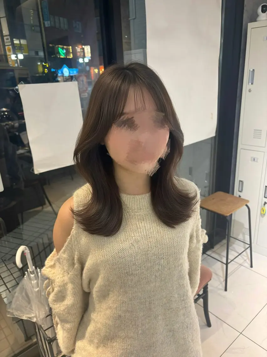 セミロング カット 透明感ダブルカラー/ レイヤー💕miyuのヘアスタイル