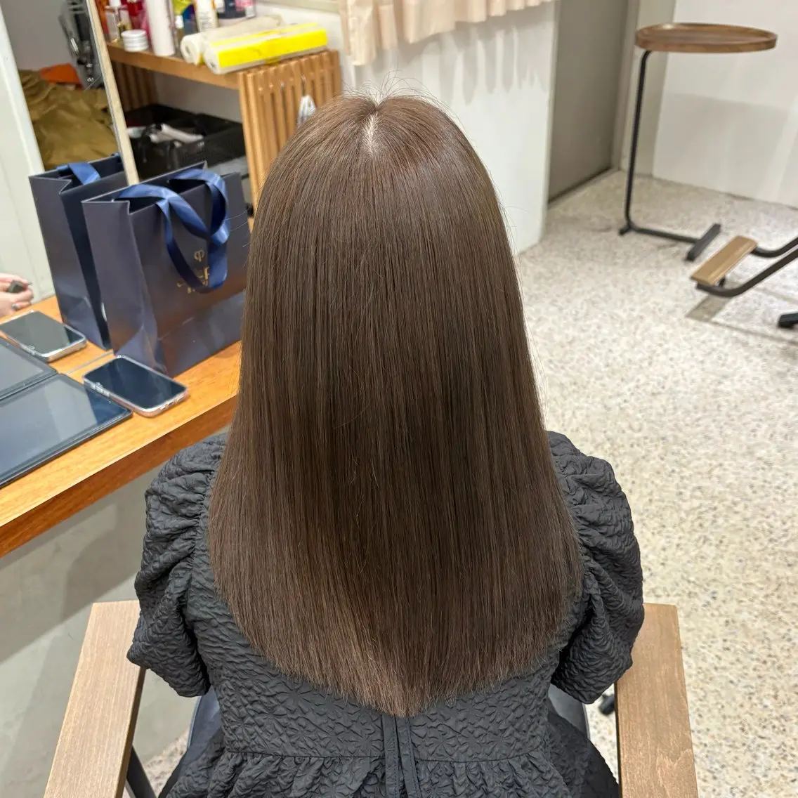 セミロング カラー ベージュカラー ヘーゼル ヘアカラー なな / 堀江 / ラベンダーカラーのヘアスタイル