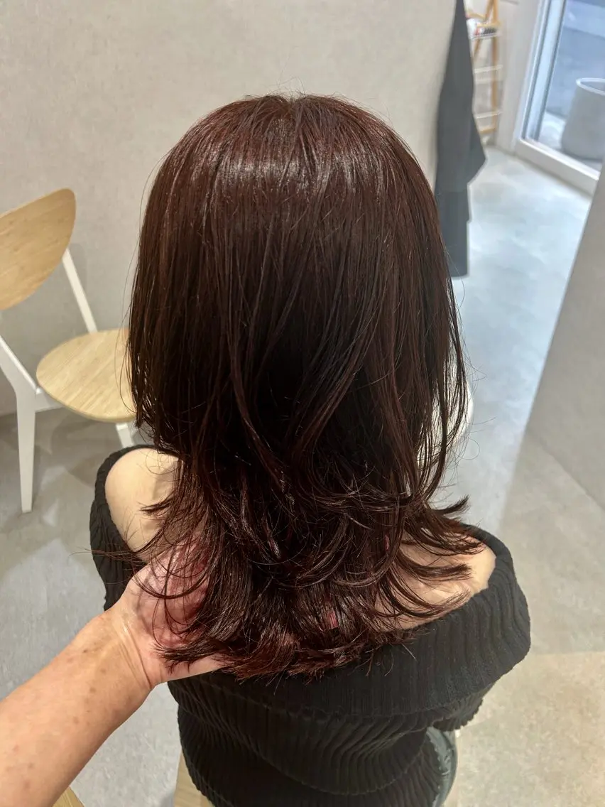 ミディアム オレンジブラウン レイヤーカット mao🌼 bob オリーブカラー🌿のヘアスタイル