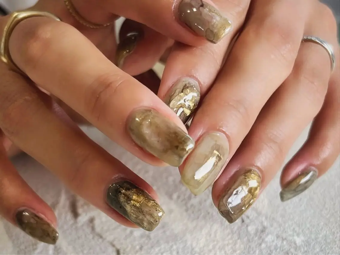 ネイル Salondevi2 isanaのネイルデザイン