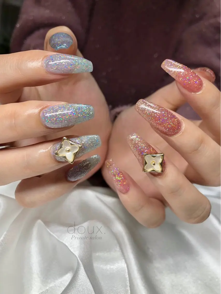 ネイル フラッシュネイル ハート キラキラネイル 韓国ネイル マグネットネイル ハンドネイル doux. nailのネイルデザイン