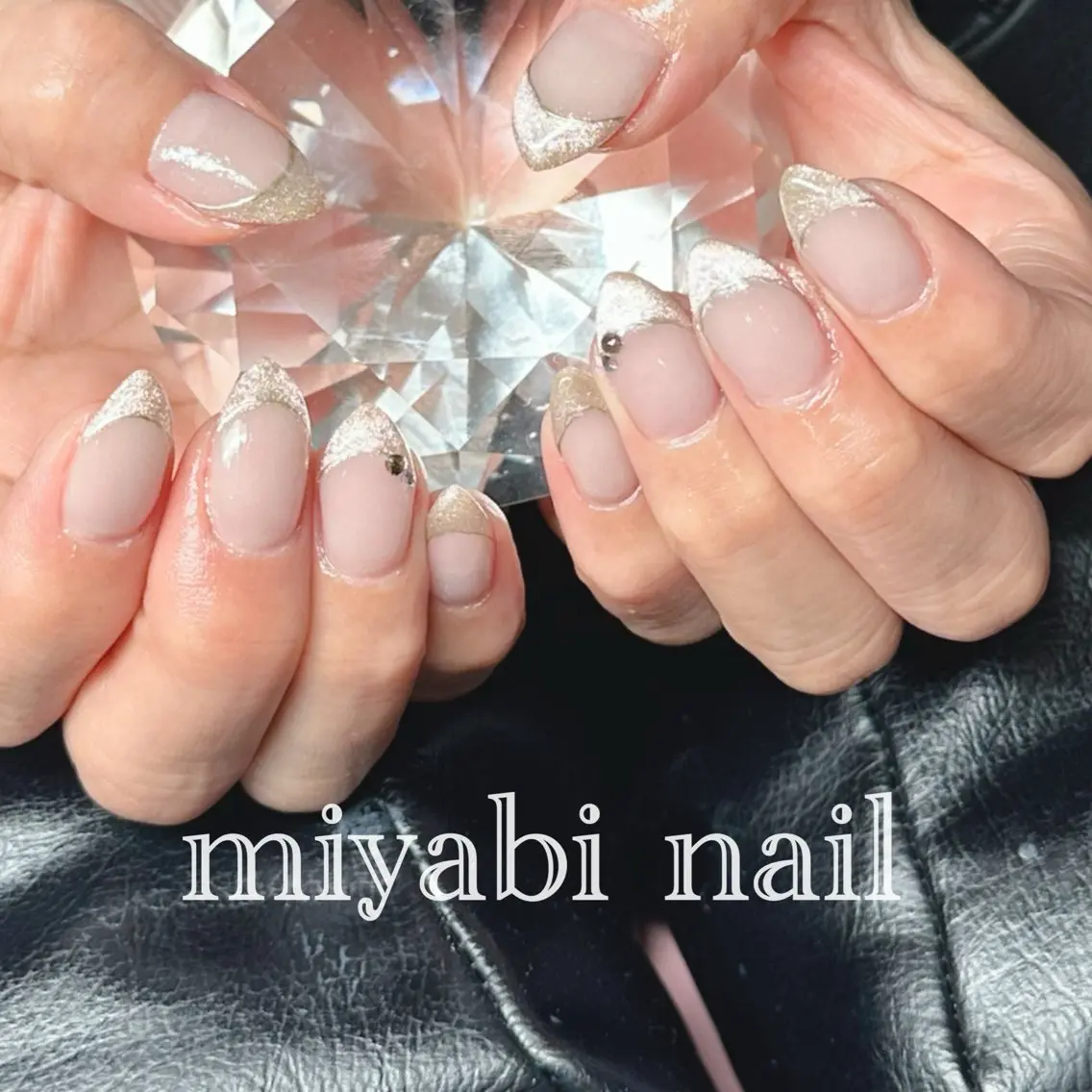 ネイル フレンチネイル ジェルネイル ゴールド マグネットネイル マグネットフレンチ ハンドネイル miyabi nail 桂川駅近くのネイルデザイン