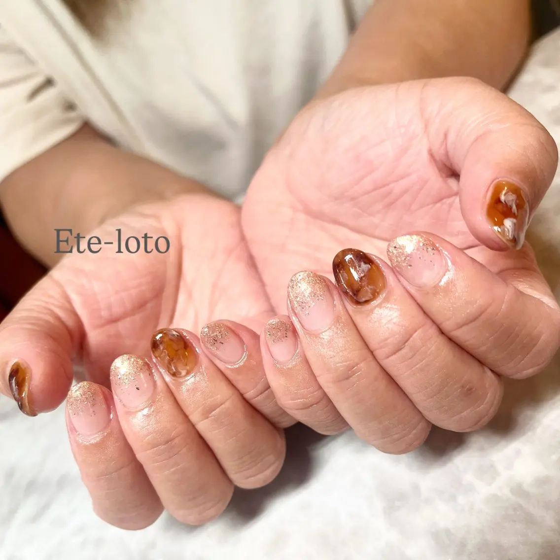 ネイル べっ甲ネイル グラデーション ラメ(グリッター) ラメグラデーション ニュアンスネイル ハンドネイル nail bar Ete-lotoのネイルデザイン