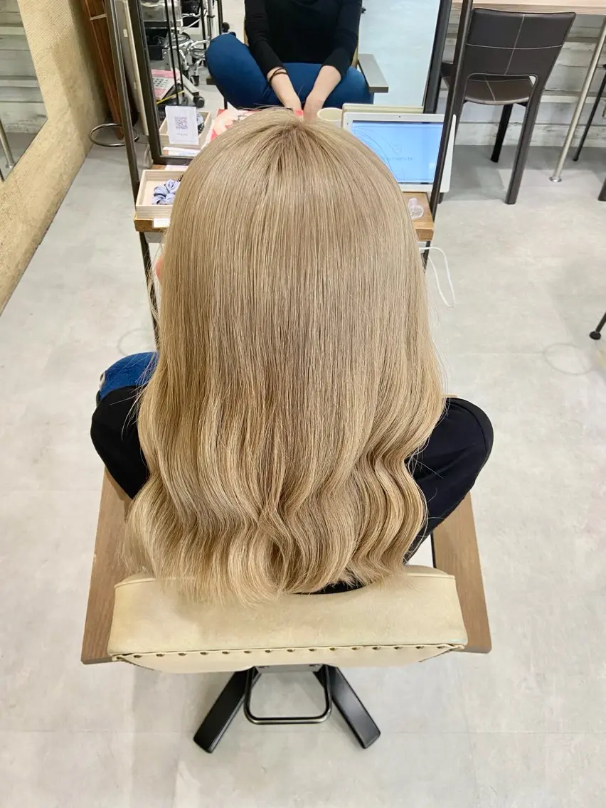 セミロング カラー ヘアカラー ブリーチなしwカラー /艶カラー/oukaのヘアスタイル