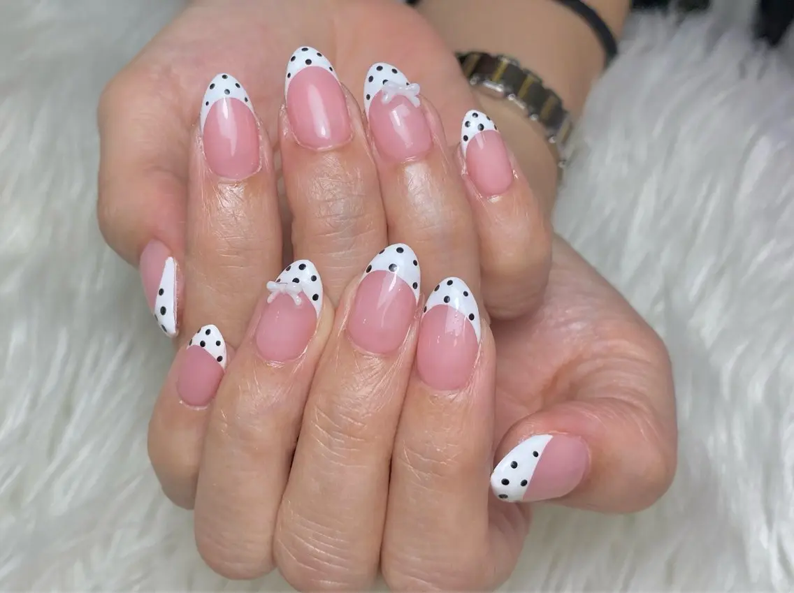 ネイル フレンチネイル 韓国ネイル マグネットネイル ニュアンスネイル オフィスネイル ハンドネイル ハンドケア Hi beauty 渋谷のネイルデザイン