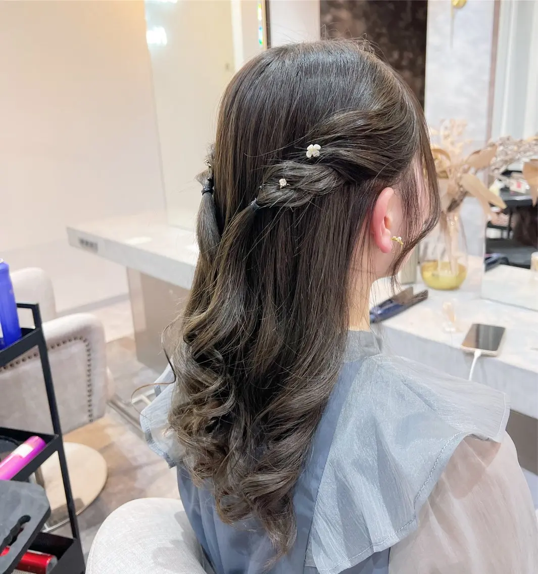 セミロング ヘアセット 💓Yuri💓 ハイトーン/デザインのヘアスタイル