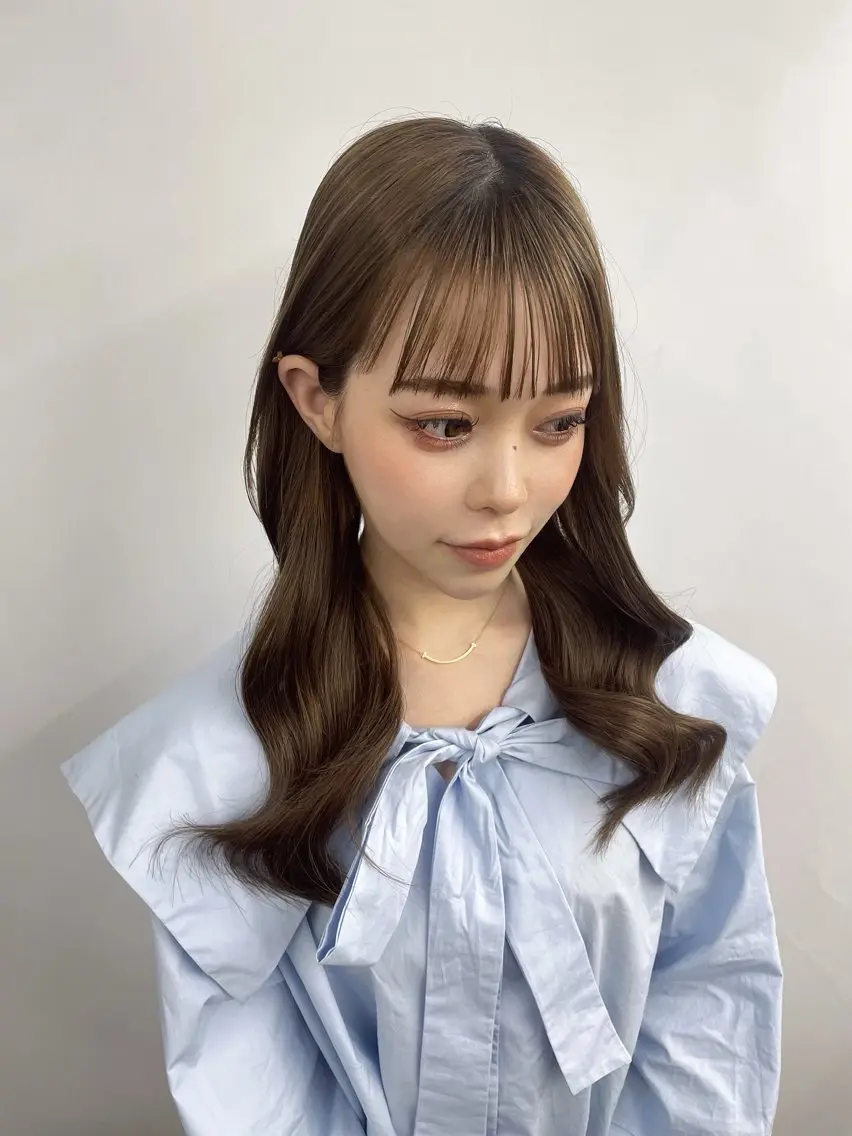 ロング カラー シールエクステ エクステ 𝙃𝘼𝙍𝙐🎀 韓国×エクステのヘアスタイル