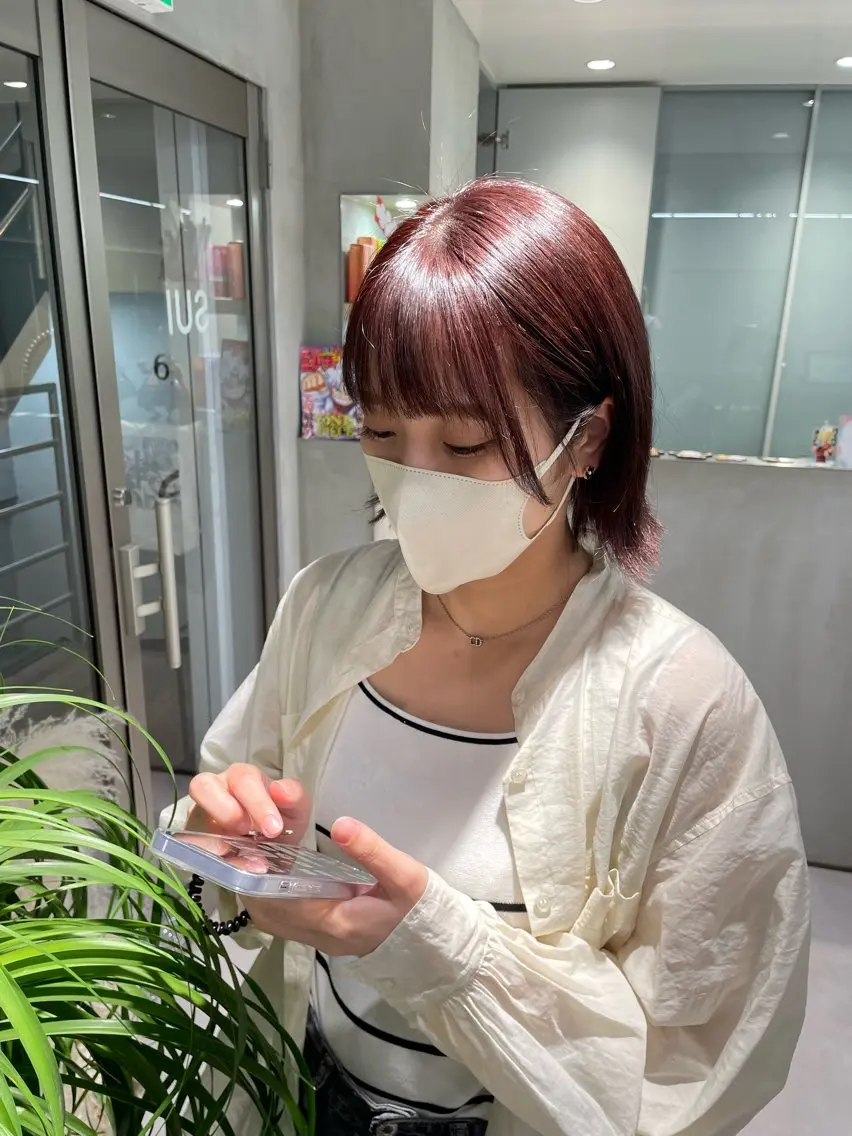 セミロング カラー ブラウンカラー レッドカラー レッドブラウン カット ヘアカラー トリートメント 🤍haruna 🤍SUIのヘアスタイル