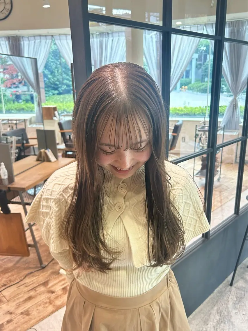 ロング カラー ベージュカラー ブリーチ ブリーチなしカラー オリーブベージュ カット ヘッドスパ nana/ボブ/ レイヤー/梅田のヘアスタイル