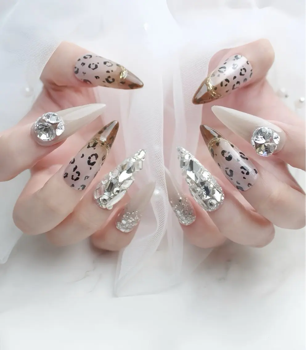 ネイル べっ甲ネイル ブルー 長さ出し フレンチネイル ジェルネイル ハンドネイル Rin Nail 新大久保店のネイルデザイン