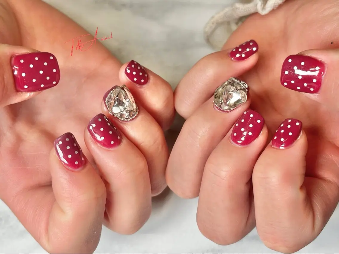 ネイル ジェルネイル 赤色 スカルプネイル ショートネイル T&A nailのネイルデザイン