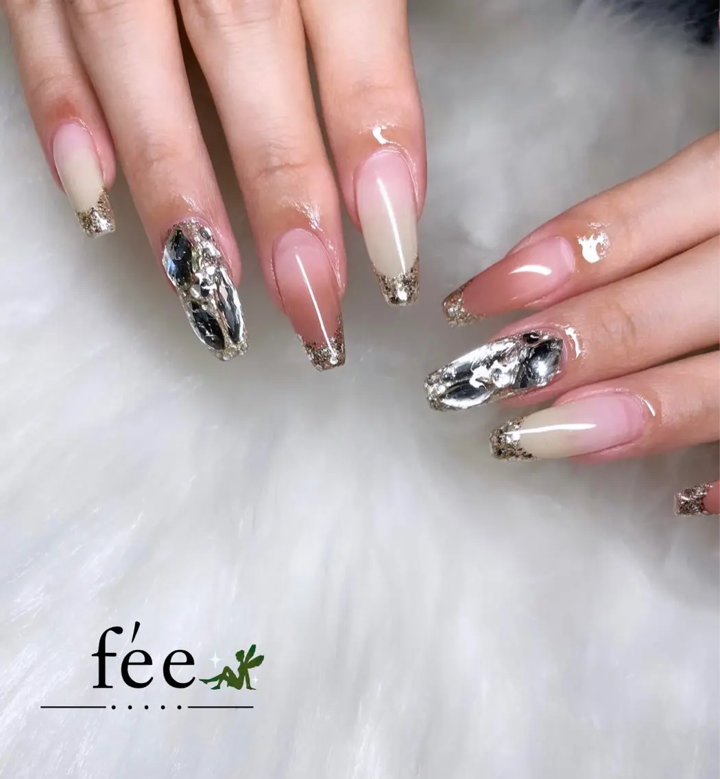ネイル アートネイル 成人式 フットネイル フレンチネイル ジェルネイル ハンドネイル nail salon fee(フィー)のネイルデザイン