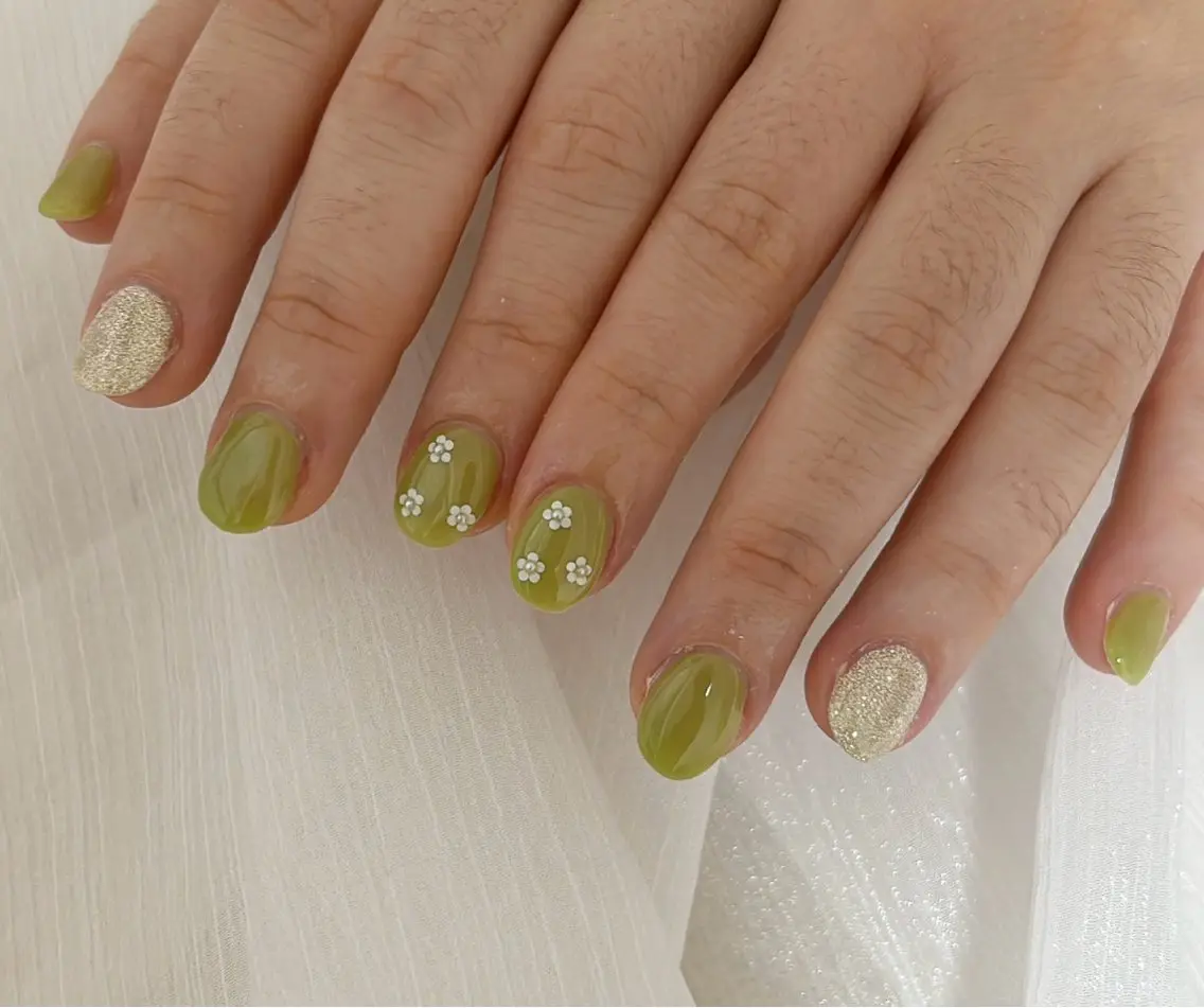 ネイル オーロラネイル フットネイル フレンチネイル ジェルネイル ハート ハンドネイル mogunail &blowのネイルデザイン